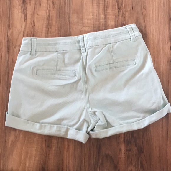 Maurice’s Mint Green Shorts - Picture 2 of 6